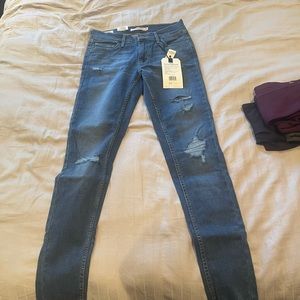 levi’s jeans size 27
